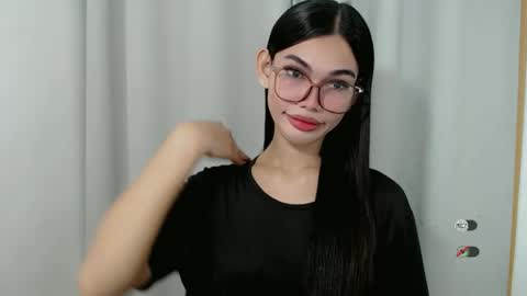 Snapshot of kaamy_dake chatting on 11.01.25 KAAMY online show from 11.01.25