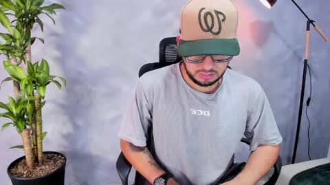 Snapshot of kaan_drakoss chatting on 04.05.26 Kaan Annie online show from 04.05.26