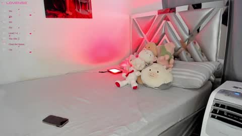 Snapshot of kaaren17 chatting on 12.16.24 Kaaren17 online show from 12.16.24