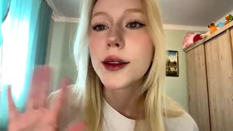 Mia 1st day here online show from 06.02.26