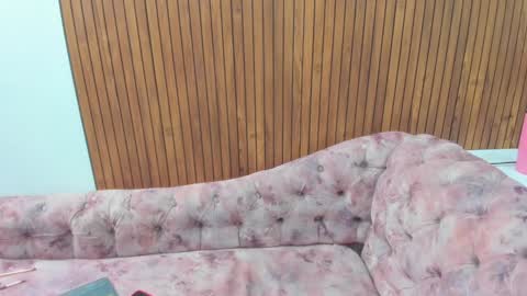 Kyelie online show from 01.08.25