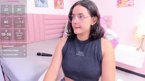 Kyelie online show from 10.12.25