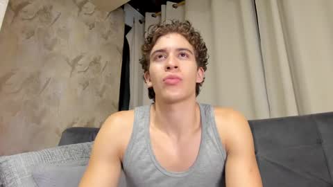 Snapshot of kael_brown1 chatting on 02.09.25 KAEL online show from 02.09.25