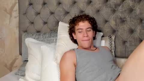 Snapshot of kael_brown1 chatting on 02.23.25 KAEL online show from 02.23.25