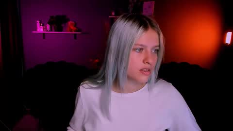 Snapshot of kaela_spell_ chatting on 10.17.25 kaela_spell_ online show from 10.17.25