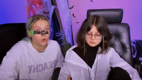 Snapshot of kaela_spell_ chatting on 11.04.25 kaela_spell_ online show from 11.04.25