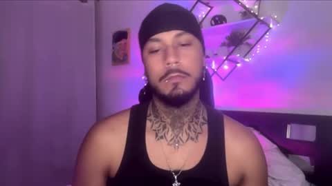      online show from 10.01.25