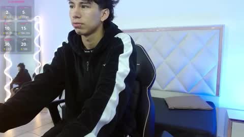 Snapshot of kaelwolf_tay chatting on 11.02.25 kaelwolf  online show from 11.02.25