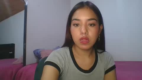 KAHELIINDEPENDENT MODEL online show from 01.19.25