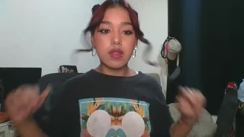 KAHELIINDEPENDENT MODEL online show from 10.11.25
