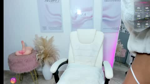 Snapshot of kaia_cam chatting on 02.19.25 online show from 02.19.25
