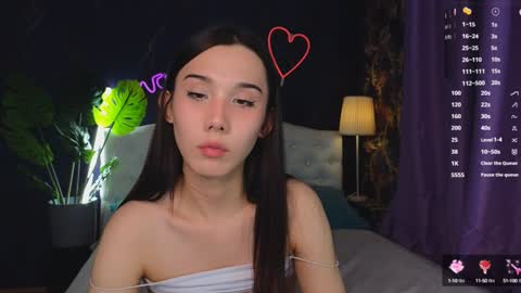 Kaia Monday Thursday FridaySaturdaySunday online show from 02.01.25