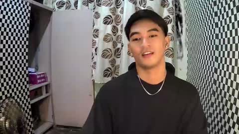 Snapshot of kaiknox chatting on 12.02.24 Kai online show from 12.02.24