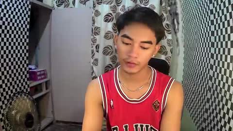Snapshot of kaiknox chatting on 12.03.24 Kai online show from 12.03.24