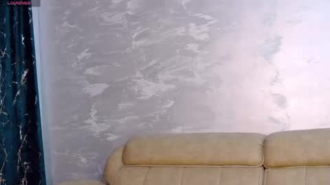 Kaila Lewis online show from 05.12.26