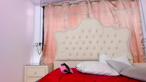 Snapshot of kailinandrihky chatting on 10.25.25 KailinANDrihky online show from 10.25.25