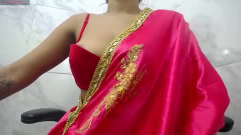 Snapshot of kairadayamai chatting on 10.27.25 Kai online show from 10.27.25