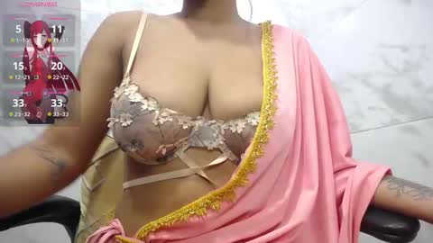 Snapshot of kairadayamai chatting on 10.29.25 Kai online show from 10.29.25