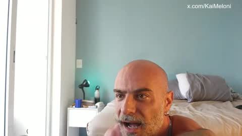 Snapshot of kairos_xx chatting on 10.17.25 Kairos Meucci online show from 10.17.25