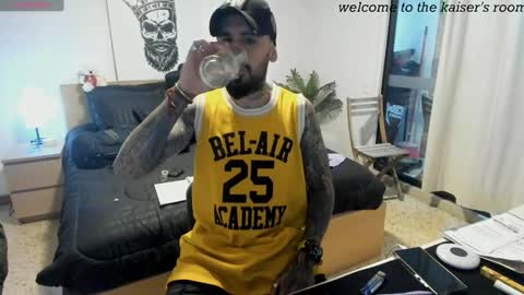 Snapshot of kaiser679 chatting on 02.21.25 kaiser679 online show from 02.21.25