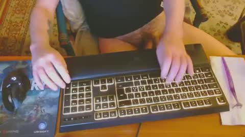 Leon online show from 12.29.24