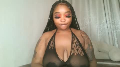 Snapshot of kakey_love chatting on 01.17.25 kakey love online show from 01.17.25