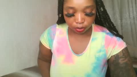 Snapshot of kakey_love chatting on 02.24.25 kakey love online show from 02.24.25