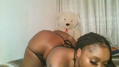 Snapshot of kakey_love chatting on 03.08.25 kakey love online show from 03.08.25