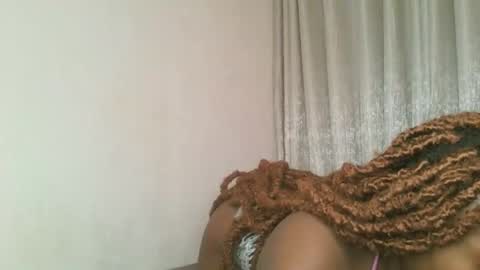 Snapshot of kakey_love chatting on 10.11.25 kakey love online show from 10.11.25