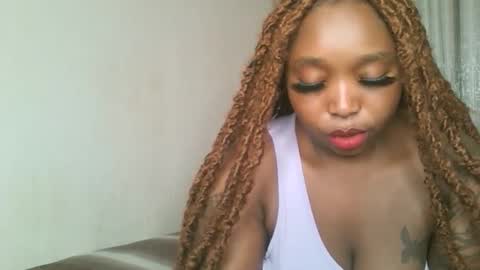 Snapshot of kakey_love chatting on 10.12.25 kakey love online show from 10.12.25