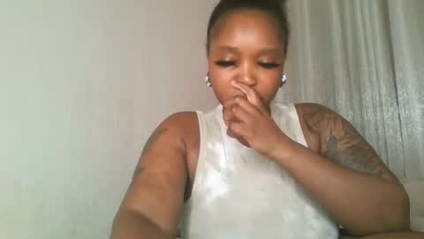 Snapshot of kakey_love chatting on 11.08.25 kakey love online show from 11.08.25