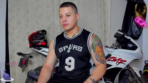 Snapshot of kaledd_musclee chatting on 12.29.24 Kaledd musclees room Master online show from 12.29.24