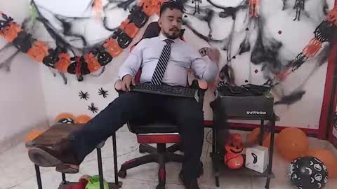 Kaleth online show from 10.21.25