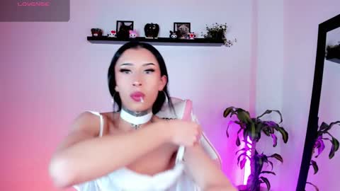 Kali Ka Please help me with your thumbs up its important   dont forget my birthday on October 26 online show from 10.17.25