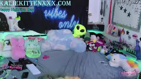 Snapshot of kaliekitten chatting on 04.16.26 KalieKitten online show from 04.16.26