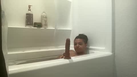 Snapshot of kalinature chatting on 01.16.26 kalinature online show from 01.16.26