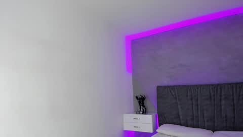 Carolina   online show from 12.12.24