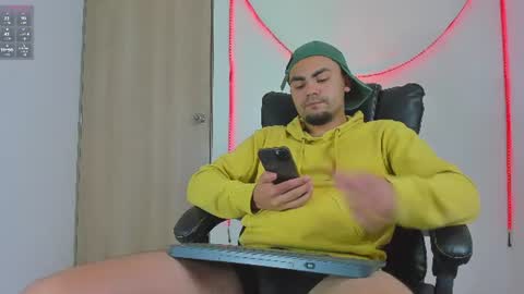 Snapshot of kalivan_voinesscu chatting on 07.23.26 K A L I online show from 07.23.26