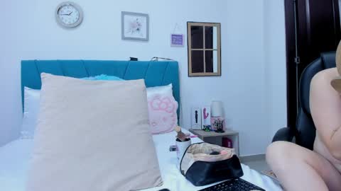 Kamilalopez online show from 04.06.26