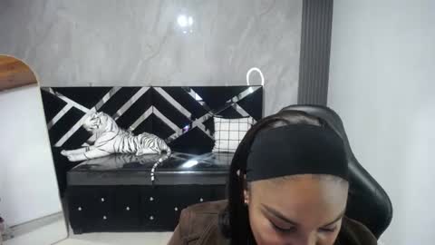 Snapshot of kamala_a chatting on 10.07.25 Kamala. Live 2100 - 600 online show from 10.07.25