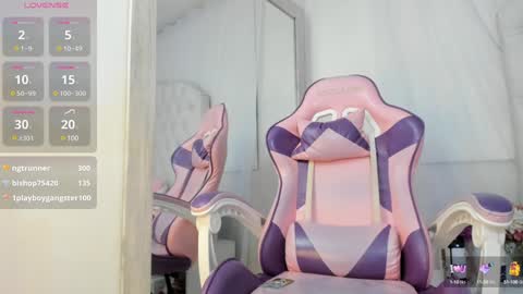 Snapshot of kamila_arias chatting on 01.03.25 online show from 01.03.25