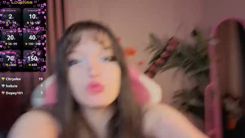 Snapshot of kamila_blush chatting on 10.24.25 Kamila Chelsea online show from 10.24.25