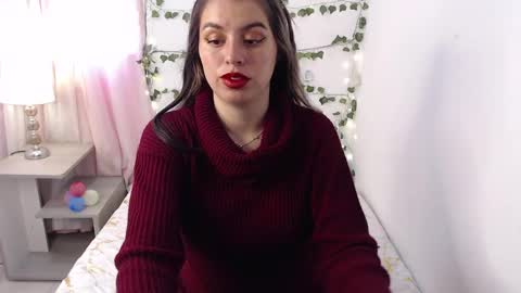 Snapshot of kamilew chatting on 09.28.25 kamilew online show from 09.28.25