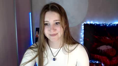 Snapshot of kamilla_love_ chatting on 04.25.26 kamilla_love_ online show from 04.25.26