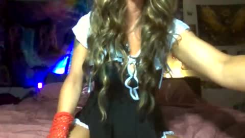 Snapshot of kandi4love chatting on 10.19.25 kandi4love online show from 10.19.25