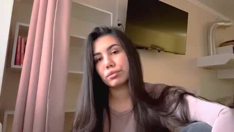 Snapshot of kandisdiperna chatting on 10.21.25 Karina online show from 10.21.25
