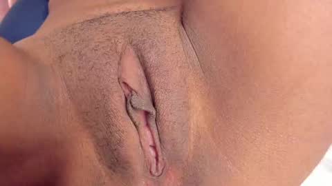 Snapshot of kandy_bronw chatting on 10.02.25 Kandy online show from 10.02.25