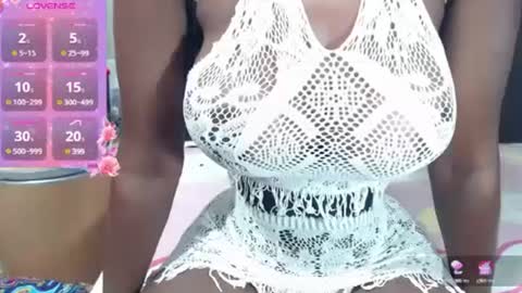 Snapshot of kandysexy chatting on 03.08.25 Paola online show from 03.08.25