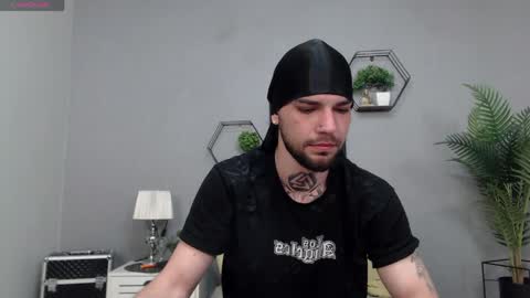 Snapshot of kanehunter chatting on 04.25.26 Kane online show from 04.25.26