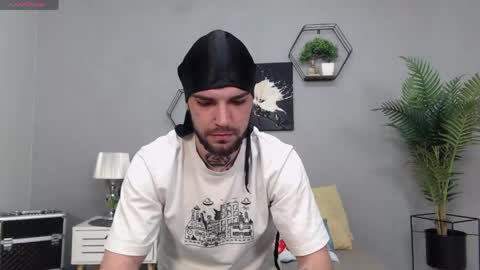 Snapshot of kanehunter chatting on 04.27.26 Kane online show from 04.27.26